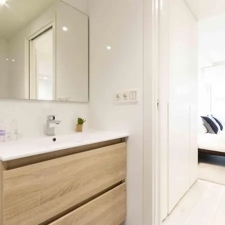 The Collection - River * San Sebastian