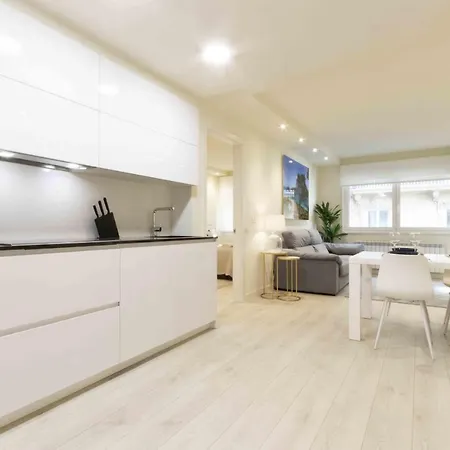 The Collection - River Apartman