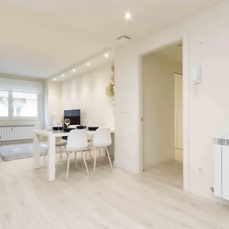 The Collection - River * San Sebastián